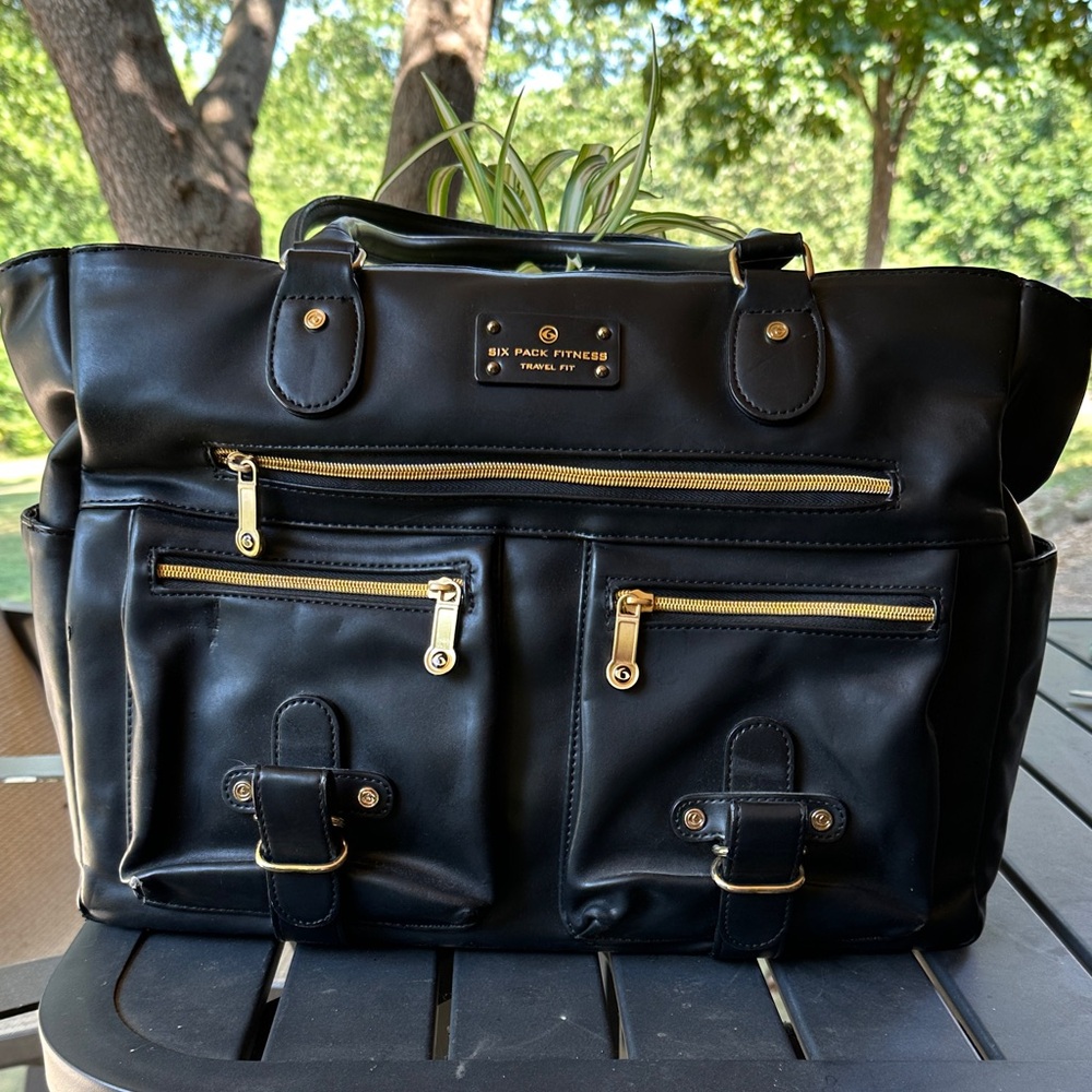 No. 6 Elegant Black Travel/Fitness Bag with Gold Details